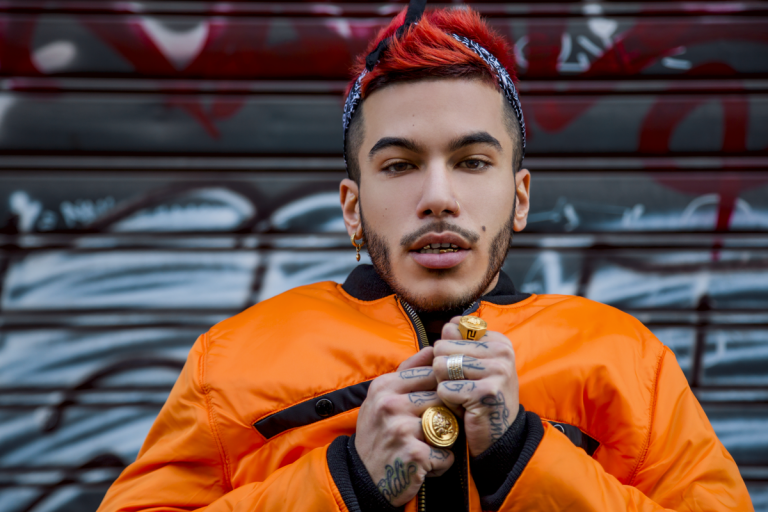 Sfera Ebbasta tra hit, e tour nel 2018 — Gogo Magazine Sfera Ebbasta tra hit, e tour nel 2018 — Gogo Magazine
