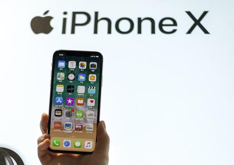 iPhone X, Apple, Tech, Tech news, Smartphone, aggiornamento iOS, problemi iPhone X