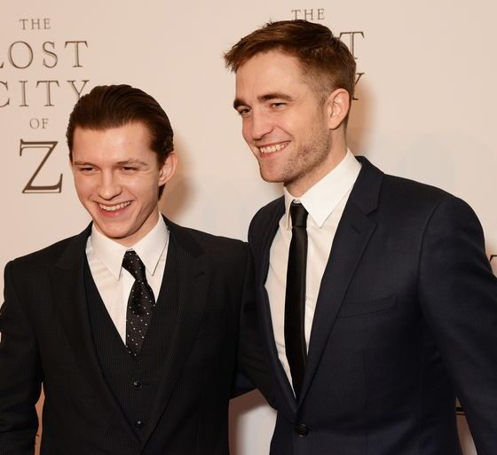 Il nuovo film di Tom Holland e Robert Pattinson arriverà su Netflix + tom holland + robert pattinson