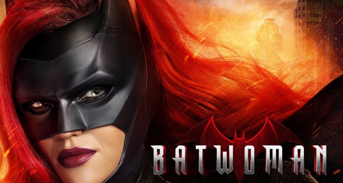 Batwoman: Alice dovrebbe evolversi in Alice rossa + poster batwoman