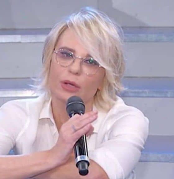 Uomini e Donne: La dama cacciata dal dating show di Canale 5